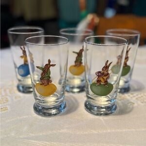 Vintage Set of 5 Rabbit Design Glass Tumblers